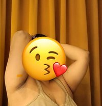 Curvy Bhabhi in Noida Incalls - Masajista in Noida