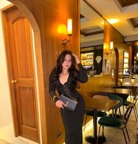 Your Curvy Feminine Babe - Transsexual escort in Makati City