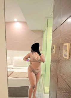 Curvy Girl Divyaa - escort in Mumbai Photo 2 of 3