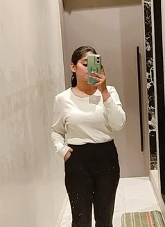 Curvy Jannat - escort in Mumbai Photo 2 of 2