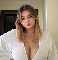 Curvy Model Cleopatra - puta in Dubai Photo 1 of 8