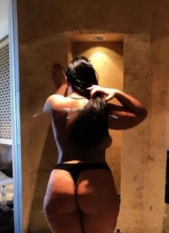 Curvy Natalia - escort in Leicester Photo 5 of 6