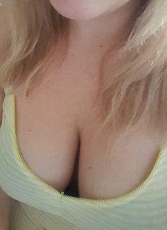 🤍Curvy Portuguesa Student Fluent ENGSH - masseuse in Lisbon Photo 22 of 22