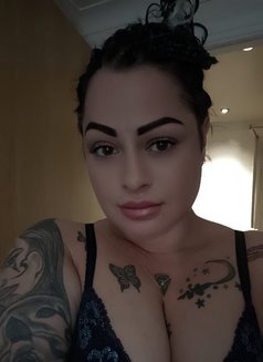Curvy Tattooed Bella - escort in Glasgow Photo 1 of 25
