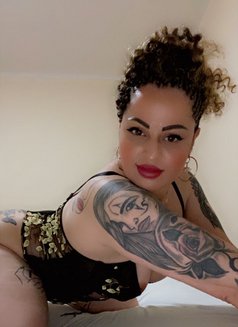 Curvy Tattooed Bella - escort in Glasgow Photo 10 of 25
