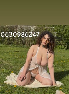 Curvyyus - escort in Berlin Photo 4 of 4