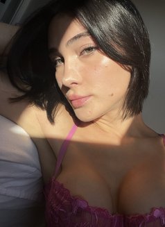 Cushybaby - Acompañantes transexual in Paris Photo 6 of 9