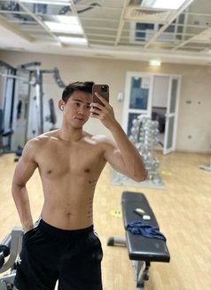 Cute Asian Guy - Male escort in Singapore Photo 1 of 8