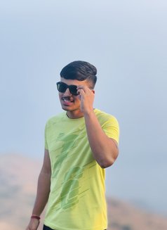 Cute Boy - Male escort in Pune Photo 2 of 5