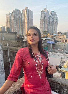Cute Guddi - Acompañantes transexual in New Delhi Photo 2 of 11