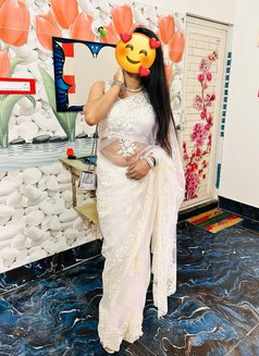 🟢CAM📸ANAL🥀 QUEEN🥀AIRHOSTESS/NO AGENT - puta in New Delhi Photo 16 of 17
