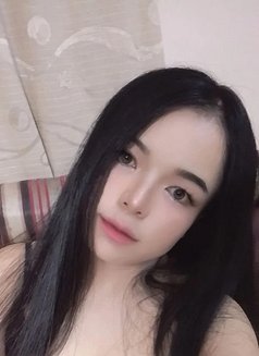 Cute PAT - escort in Muscat Photo 5 of 9