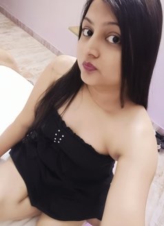 Cute Sayraa For Real & Cam Sessions - Acompañantes transexual in Bangalore Photo 1 of 11