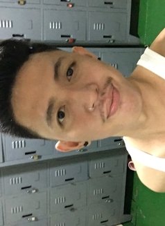 Cute Slim Guy - Male escort in Makati City Photo 1 of 5