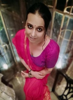 Cute Suhana - Acompañantes transexual in Kolkata Photo 3 of 12