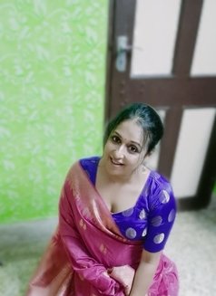 Cute Suhana - Acompañantes transexual in Kolkata Photo 10 of 12