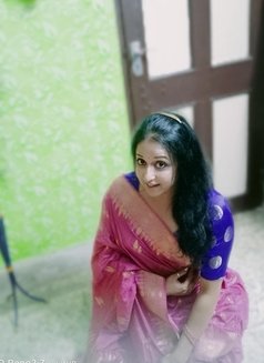 Cute Suhana - Acompañantes transexual in Kolkata Photo 11 of 12