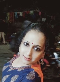 Cute Suhana - Acompañantes transexual in Kolkata Photo 4 of 12