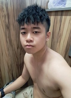 Cute Transboy - Acompañantes masculino in Hong Kong Photo 3 of 5