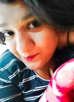 Cute Zoya - escort in Mumbai Photo 3 of 7