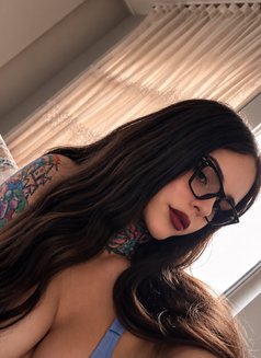 cutebabygirl - Transsexual escort in İstanbul Photo 25 of 25