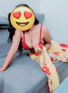 Cutee Pie Tamil Hameetha 8" Dik, Boobs - Transsexual escort in Kochi Photo 2 of 10