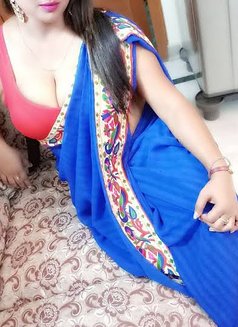 Cutee Pie Tamil Hameetha 8" Dik, Boobs - Transsexual escort in Kochi Photo 10 of 10