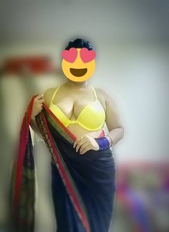 Cutee Piee Farzhana Muslim Shemale 8" - Acompañantes transexual in Kottayam Photo 2 of 6