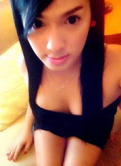 Cutest Naughty Ts Apple Lets get laid - Transsexual escort in Makati City Photo 8 of 13