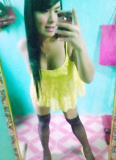 Cutest Naughty Ts Apple Lets get laid - Transsexual escort in Makati City Photo 10 of 13