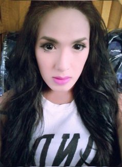 Cutest Ts Apple - Transsexual escort in Makati City Photo 8 of 9