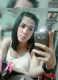 Cutest Ts Apple - Transsexual escort in Makati City Photo 9 of 9