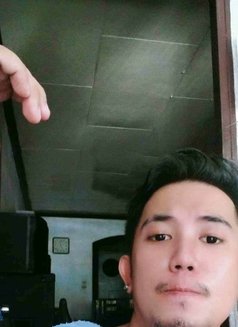 Kerwin roces25 - Male escort in Manila Photo 4 of 7