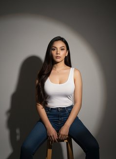 Cutie Allyson in Manila - Acompañantes transexual in Manila Photo 21 of 21