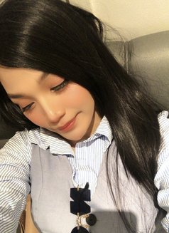 Cutie Allyson in Manila - Acompañantes transexual in Manila Photo 10 of 15