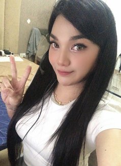 Cutie Allyson in Manila - Transsexual escort in Manila Photo 14 of 20