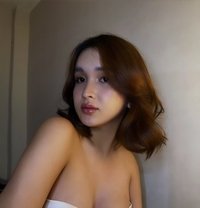 CUTIE AND SEXY FEMININE - Transsexual escort in Manila