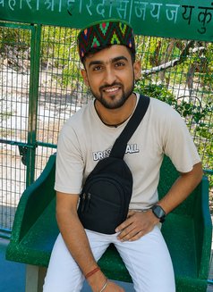 Cutie Boii - masseur in New Delhi Photo 4 of 4
