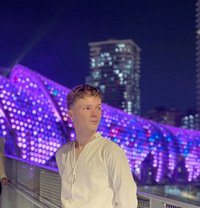 Cutie BWC - Acompañantes masculino in Singapore
