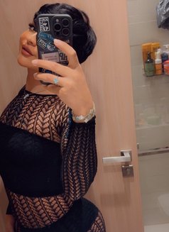 Cutie شامية - Acompañantes transexual in Dubai Photo 2 of 8