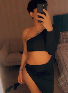 Cutie شامية - Acompañantes transexual in Dubai Photo 5 of 8