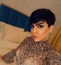 Cutie عربيه - Acompañantes transexual in Dubai Photo 7 of 8