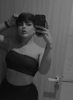 Cutie عربيه - Acompañantes transexual in Dubai Photo 9 of 10