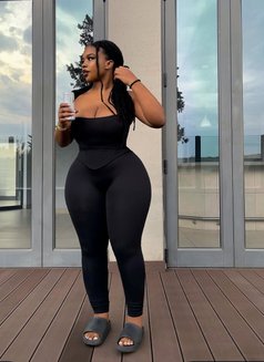 Cutie Veron - escort in Erbil Photo 4 of 6