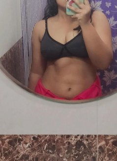 Cuttypie - puta in Kolkata Photo 4 of 4