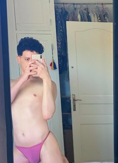 Cuty boy - Acompañantes masculino in Riyadh Photo 10 of 10