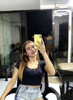 Cycy - Transsexual escort in Manila Photo 8 of 20
