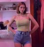Cycy - Transsexual escort in Manila Photo 24 of 24