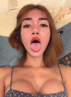 Cycy - Acompañantes transexual in Manila Photo 5 of 12