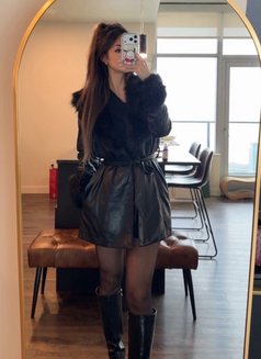 Mistress Cynthia - dominatrix in İstanbul Photo 3 of 11